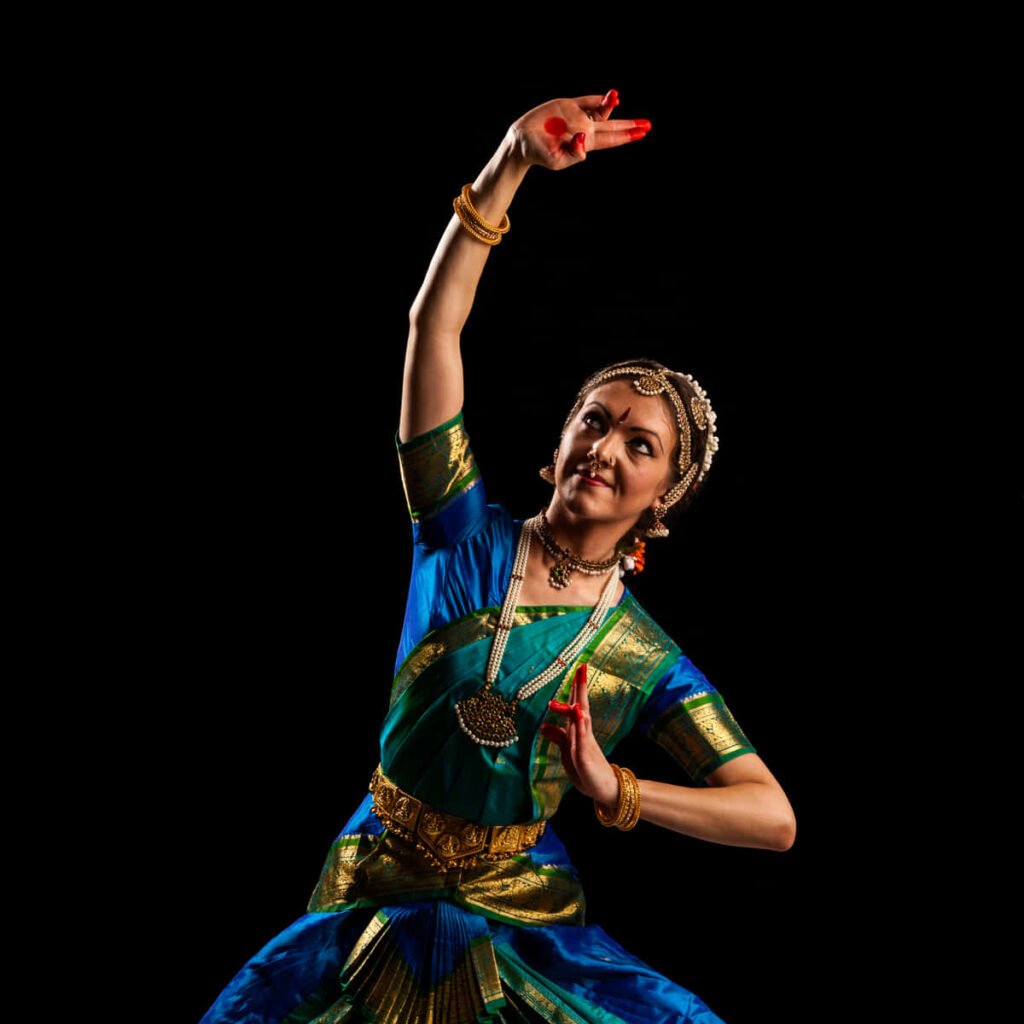 Iraivee - A School of Culture | Run by Sri Satguru Yoga Vedanta Trust | Promoting Indian Heritage and Empowerment